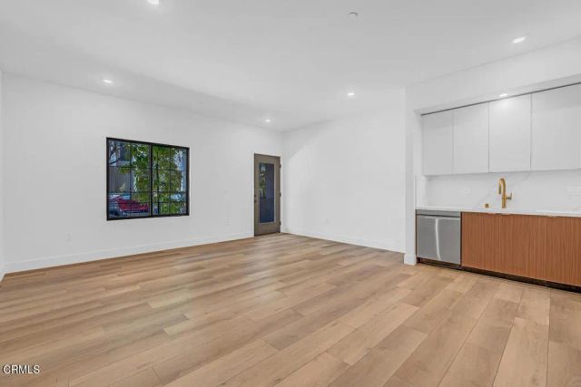 139 S Oak Knoll Avenue 103, Pasadena, CA 91101