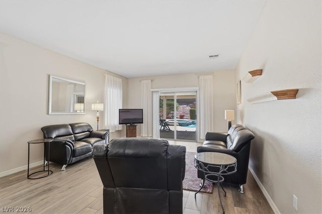 1803 Cypress Bay Avenue, Henderson, NV 89012