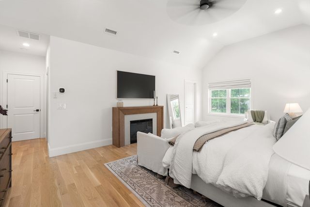 1 Rogers Brook East, Andover, MA 01810