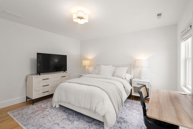 1 Rogers Brook East, Andover, MA 01810
