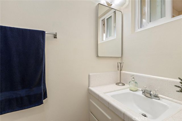 2221 Oak Street, Paso Robles, CA 93446