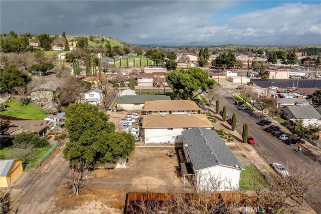 2221 Oak Street, Paso Robles, CA 93446