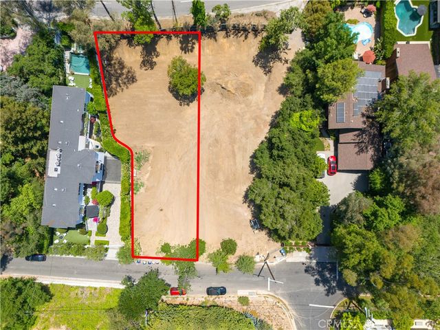 11452 Canton Drive, Studio City, CA 91604