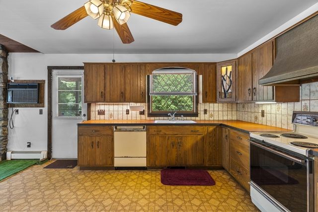 3 Babbitt Way, Berkley, MA 02779