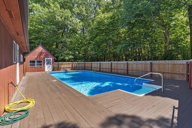 3 Babbitt Way, Berkley, MA 02779