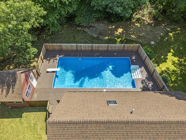 3 Babbitt Way, Berkley, MA 02779