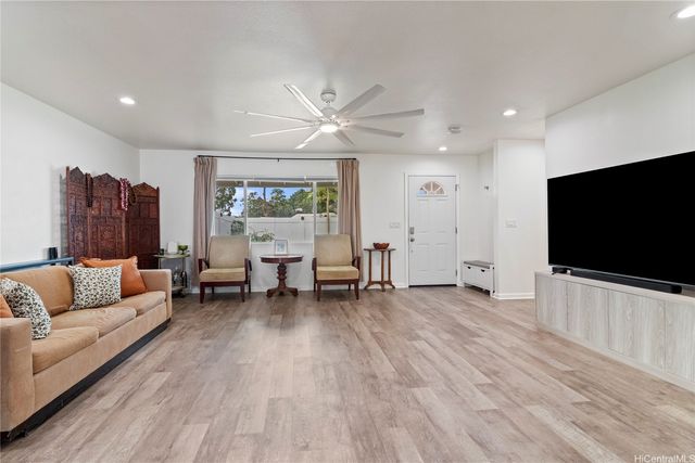 84-792 Lahaina Street, Waianae, HI 96792