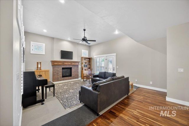 4738 S Longmoor Ave, Boise, ID 83709