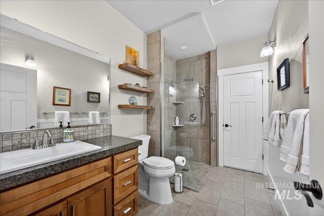 4738 S Longmoor Ave, Boise, ID 83709