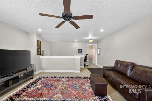 4738 S Longmoor Ave, Boise, ID 83709