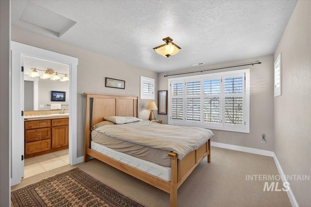 4738 S Longmoor Ave, Boise, ID 83709