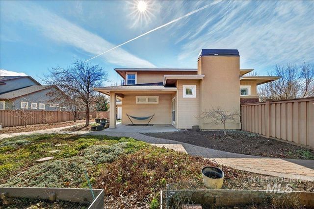 4738 S Longmoor Ave, Boise, ID 83709