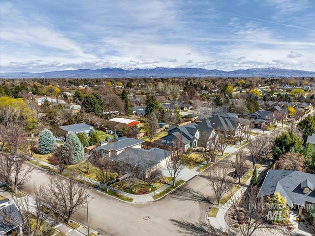 4738 S Longmoor Ave, Boise, ID 83709