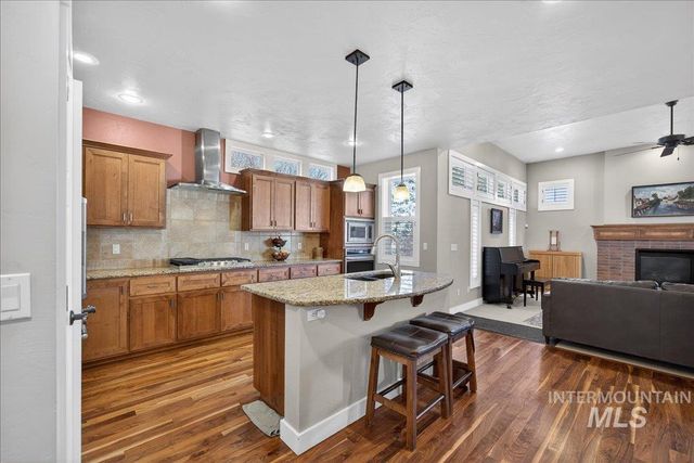 4738 S Longmoor Ave, Boise, ID 83709