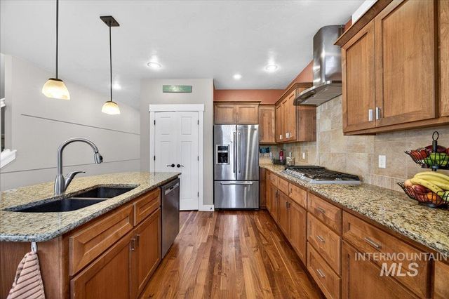 4738 S Longmoor Ave, Boise, ID 83709