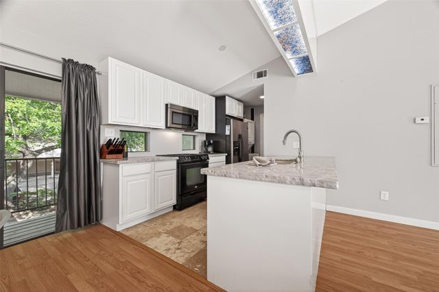 2211 S. Kirkwood Road 42, Houston, TX 77077