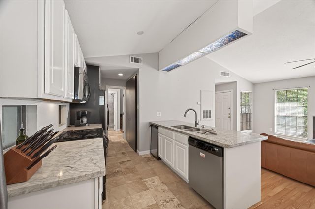 2211 S. Kirkwood Road 42, Houston, TX 77077