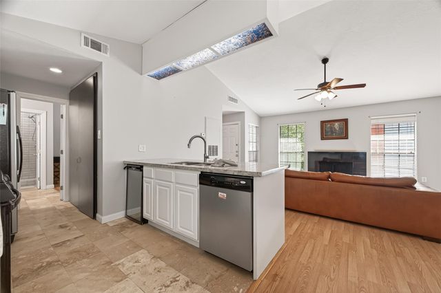 2211 S. Kirkwood Road 42, Houston, TX 77077