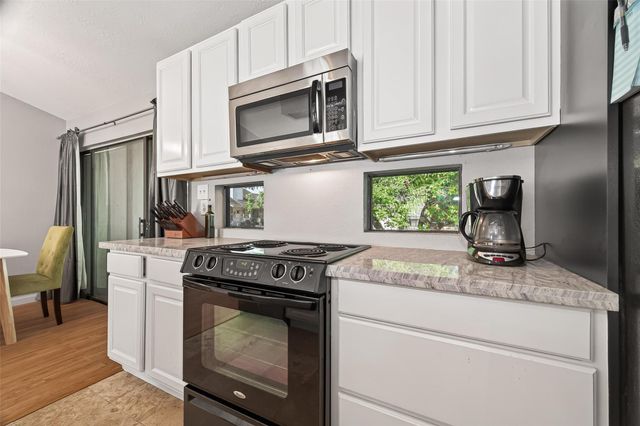 2211 S. Kirkwood Road 42, Houston, TX 77077