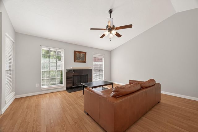 2211 S. Kirkwood Road 42, Houston, TX 77077