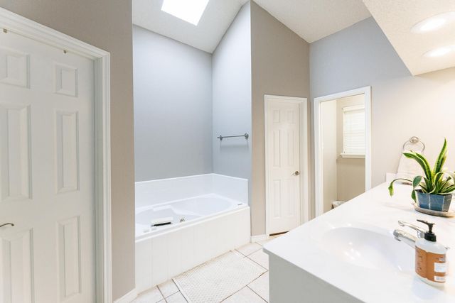 5504 101st Street, Lubbock, TX 79424