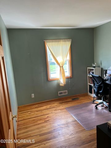 20 Nottingham Drive, Howell, NJ 07731