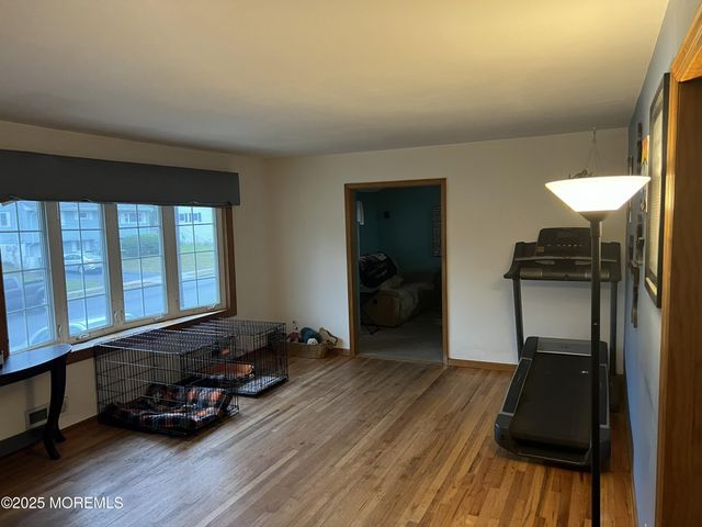 20 Nottingham Drive, Howell, NJ 07731