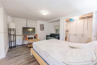 528 SW 21st Ave B, Miami, FL 33135