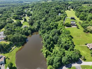 Cricchios Lane, Marlboro, NY 12542