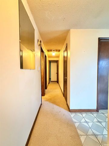 1521 Canterbury Court, Huntington, IN 46750