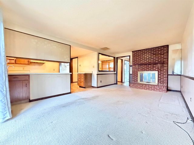 1521 Canterbury Court, Huntington, IN 46750