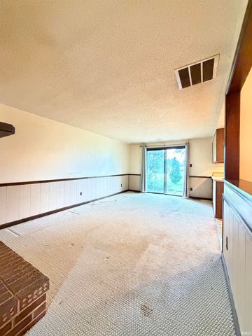 1521 Canterbury Court, Huntington, IN 46750
