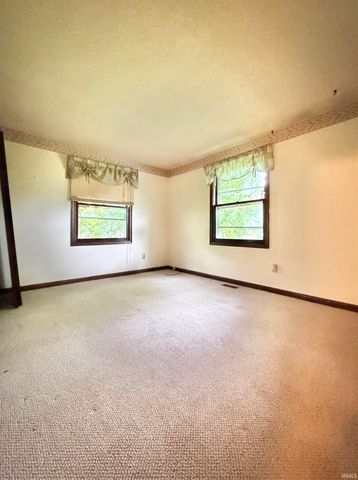 1521 Canterbury Court, Huntington, IN 46750