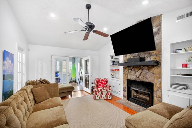6 Duchess Court, Summerville, SC 29485