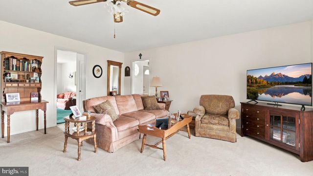 123 BELAIR RD, Warminster, PA 18974