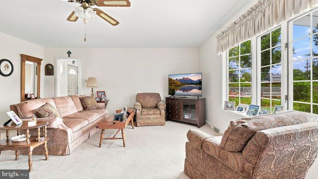 123 BELAIR RD, Warminster, PA 18974