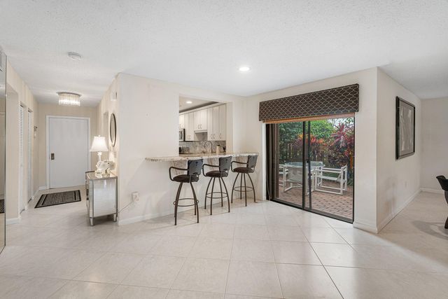 33 Southport Lane A, Boynton Beach, FL 33436