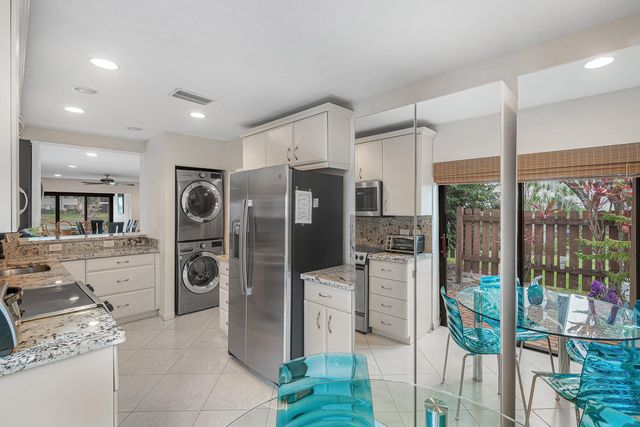 33 Southport Lane A, Boynton Beach, FL 33436