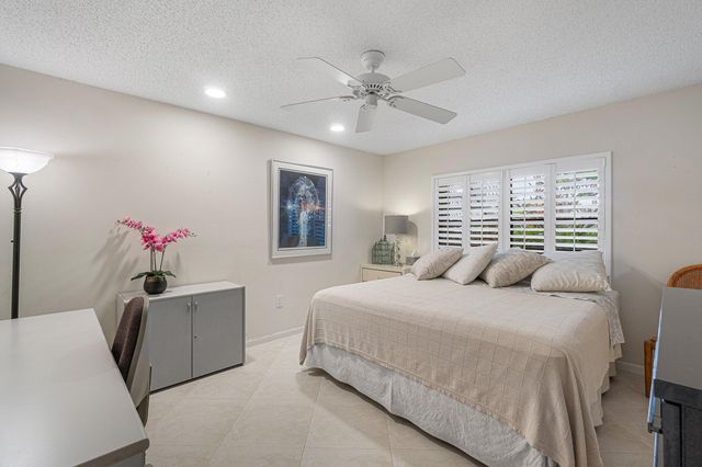 33 Southport Lane A, Boynton Beach, FL 33436