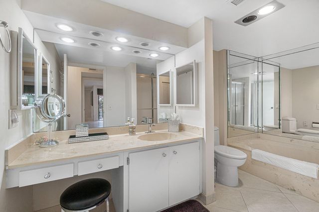 33 Southport Lane A, Boynton Beach, FL 33436
