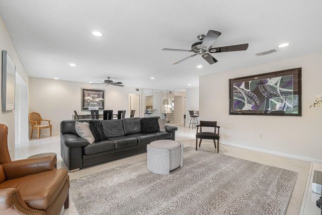 33 Southport Lane A, Boynton Beach, FL 33436