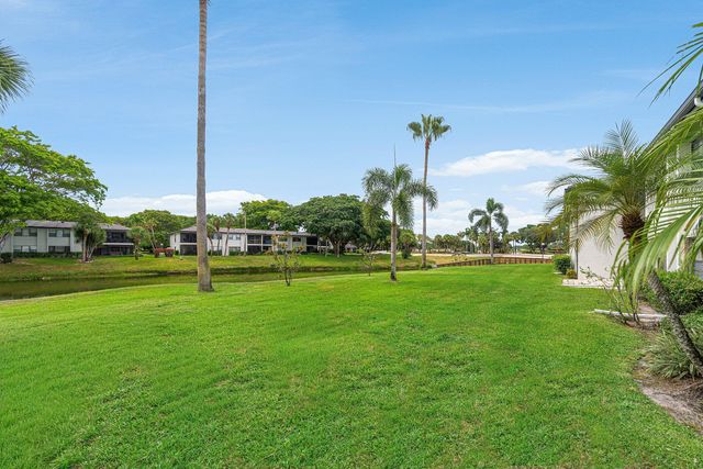 33 Southport Lane A, Boynton Beach, FL 33436
