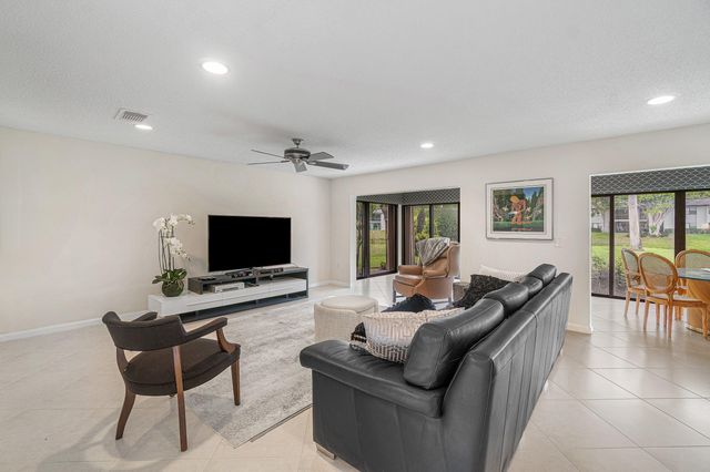 33 Southport Lane A, Boynton Beach, FL 33436