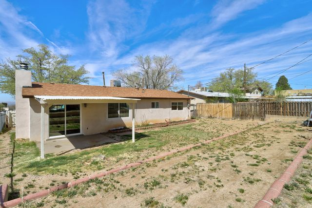 1228 La Charles Drive NE, Albuquerque, NM 87112