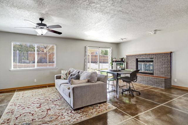 1228 La Charles Drive NE, Albuquerque, NM 87112