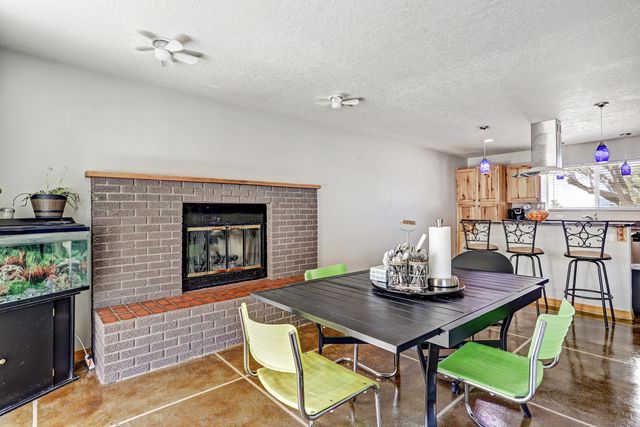 1228 La Charles Drive NE, Albuquerque, NM 87112