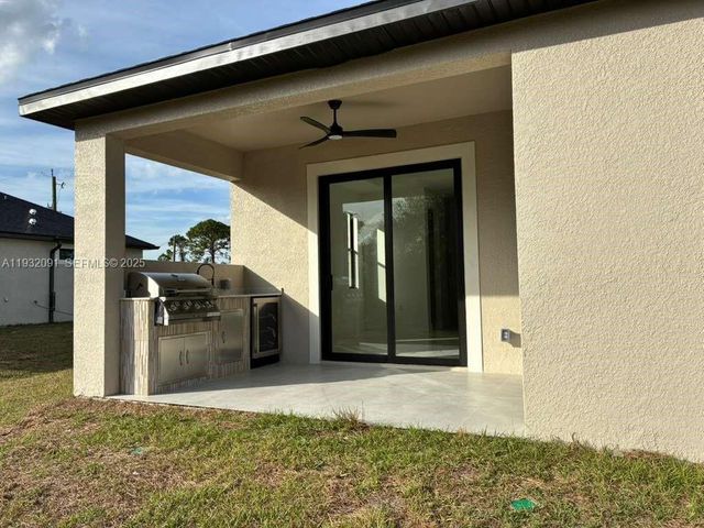 5012 TRADEWINGS, La Belle, FL 33935