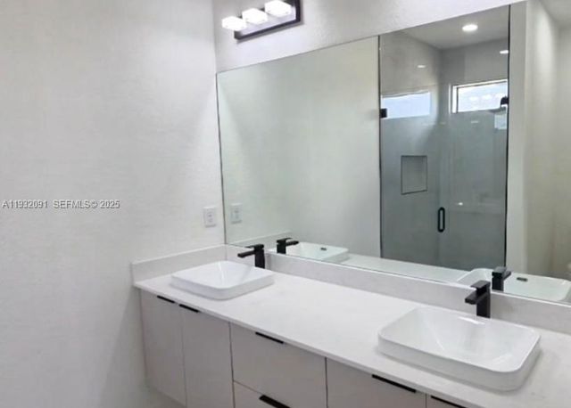 5012 TRADEWINGS, La Belle, FL 33935