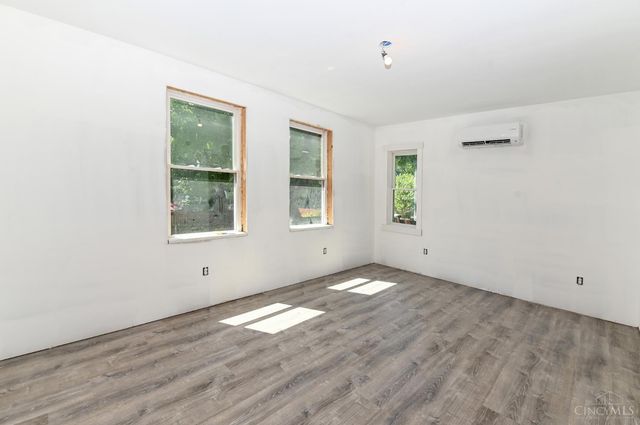 4251 Chambers Street, Cincinnati, OH 45223