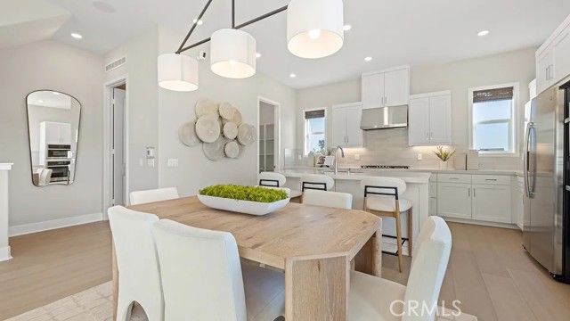 848 Sonia, Irvine, CA 92618